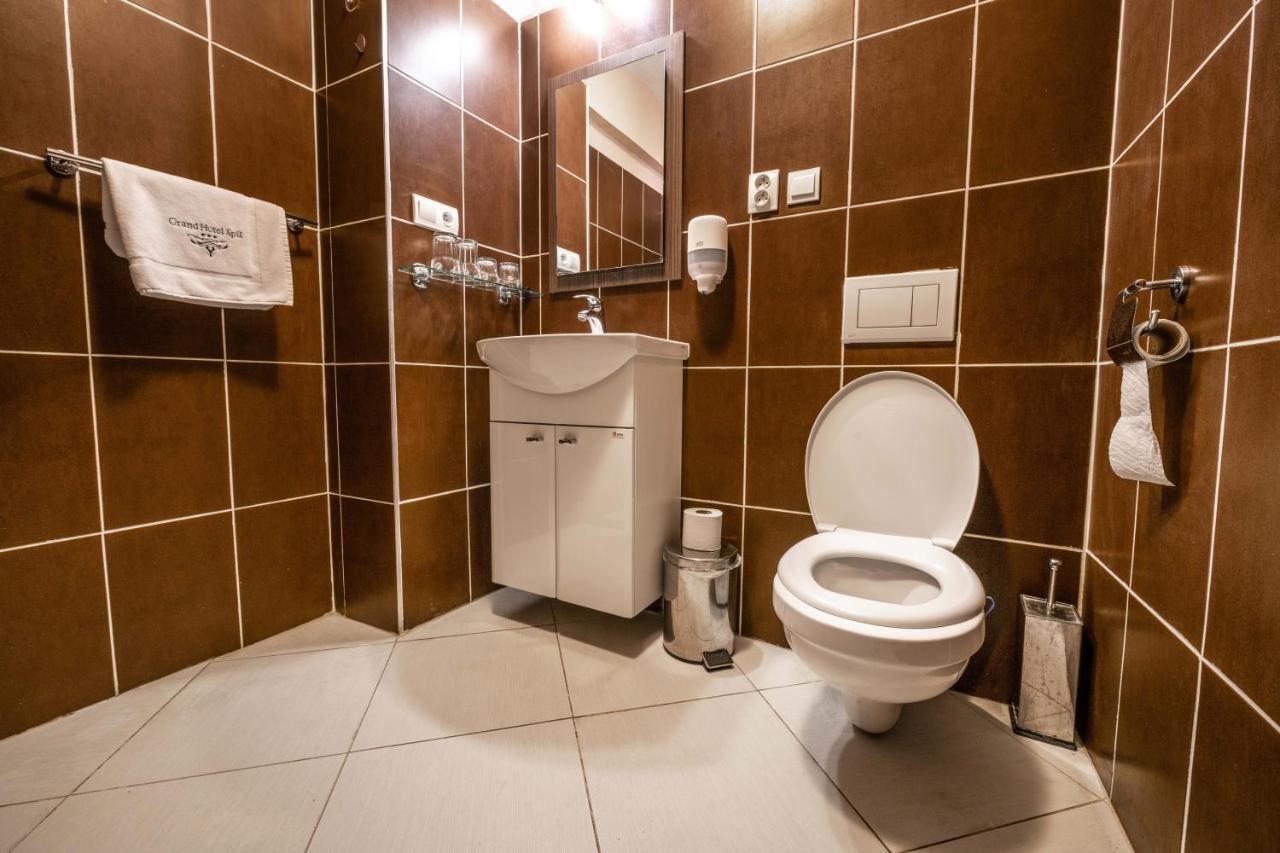 Grand Hotel Rooms Spišské Tomášovce Dış mekan fotoğraf