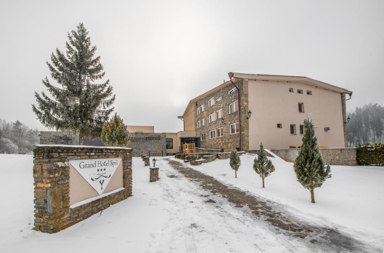 Grand Hotel Rooms Spišské Tomášovce Dış mekan fotoğraf