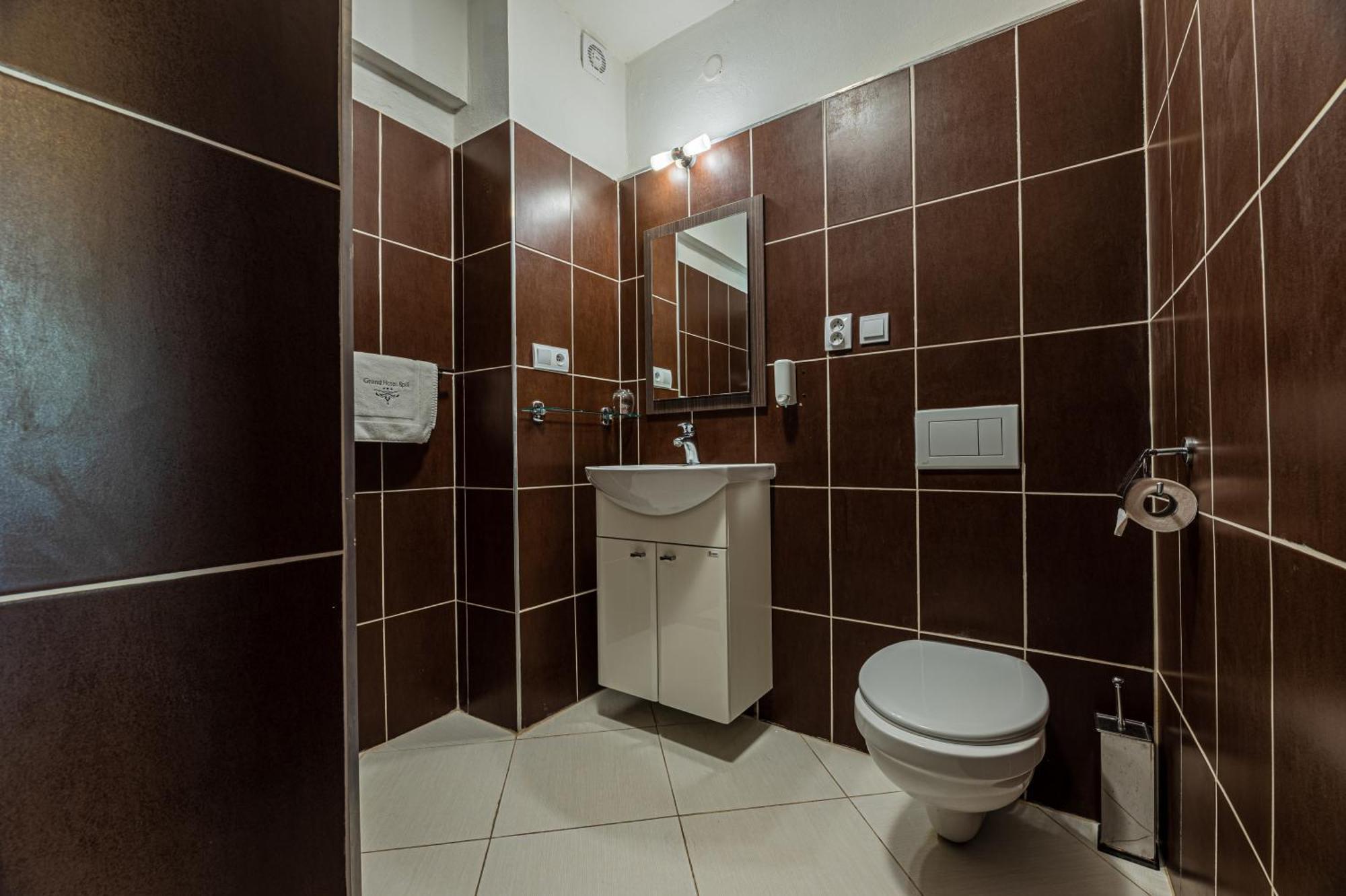 Grand Hotel Rooms Spišské Tomášovce Dış mekan fotoğraf