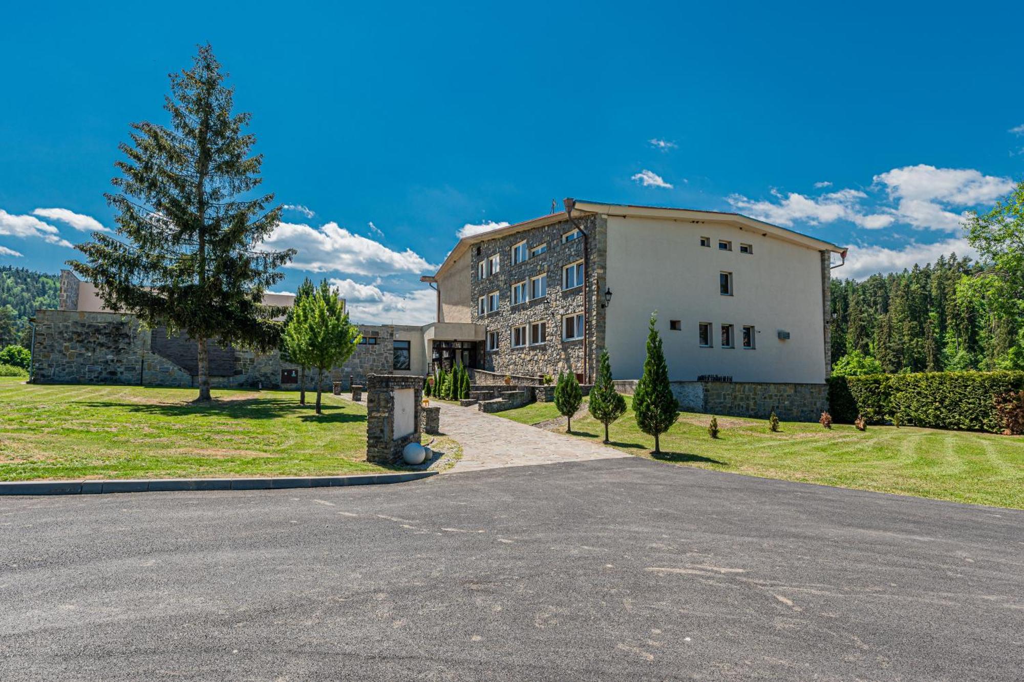 Grand Hotel Rooms Spišské Tomášovce Dış mekan fotoğraf
