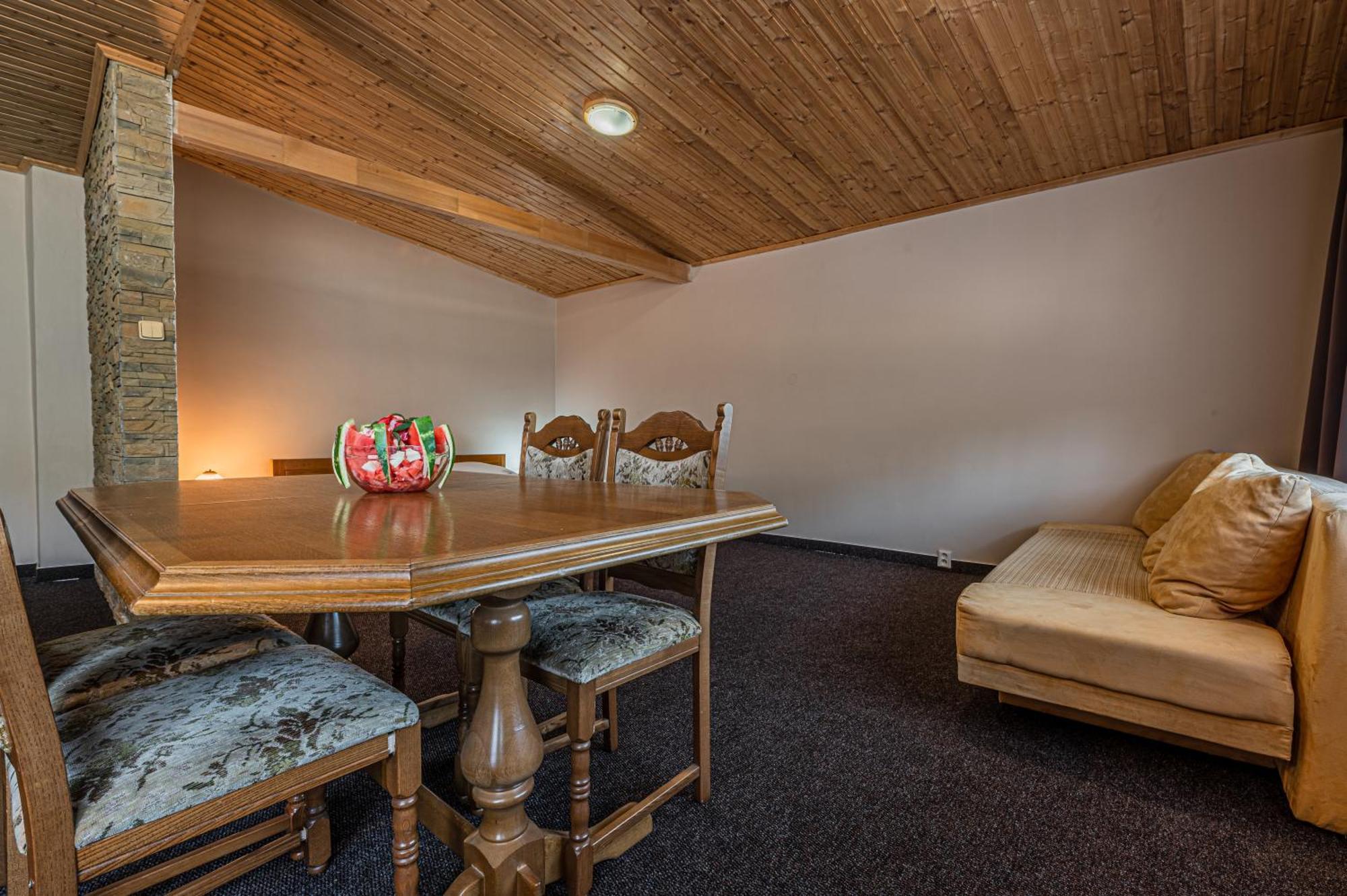 Grand Hotel Rooms Spišské Tomášovce Dış mekan fotoğraf